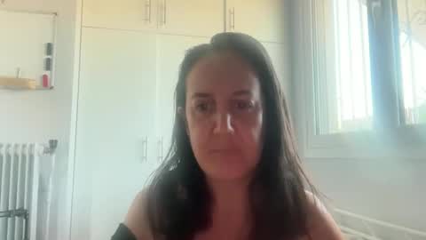 Snapshot of drresa chatting on April 2026 05:19:01 AM Dr. Resa online show from April 2026 05:19:01 AM