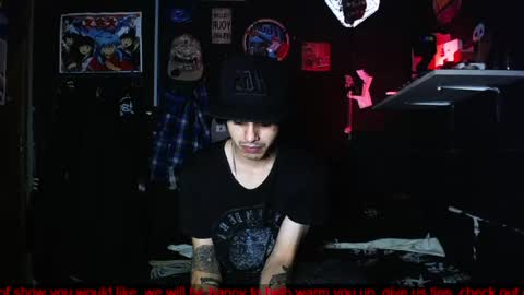 Snapshot of drumcore_01 chatting on May 2026 09:20:01 PM Drum-Core online show from May 2026 09:20:01 PM