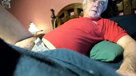 Snapshot of dug38 chatting on May 2026 01:24:02 AM Doug online show from May 2026 01:24:02 AM