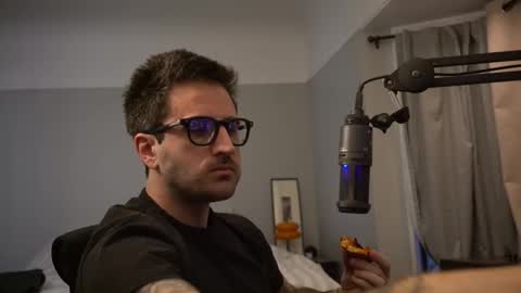 Snapshot of dukethedude chatting on February 2026 01:15:01 AM Duke online show from February 2026 01:15:01 AM