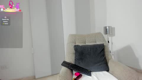 Snapshot of dulce1_ chatting on December 2025 09:27:02 AM Dulce online show from December 2025 09:27:02 AM