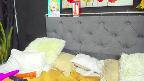 C E L E S T E  online show from January 2025 11:15:02 PM