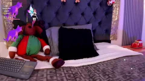 Dluce May online show from November 2025 04:44:01 AM