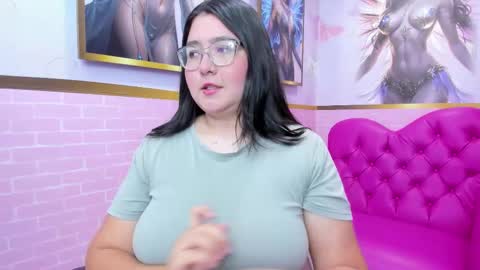 Snapshot of dulce_meow chatting on November 2025 11:54:01 AM Dulce online show from November 2025 11:54:01 AM