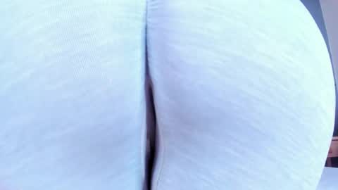 Snapshot of dulceaurora_ chatting on May 2026 03:04:02 AM DULCE AURORA online show from May 2026 03:04:02 AM