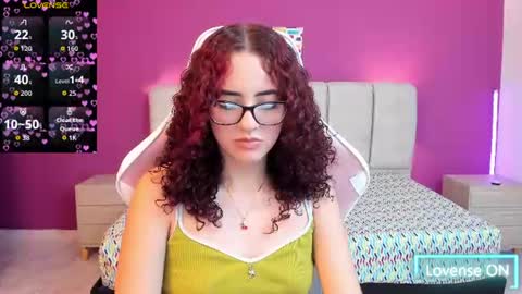 Snapshot of dulcee_gaby chatting on June 2026 07:02:01 PM dulcee_gaby online show from June 2026 07:02:01 PM