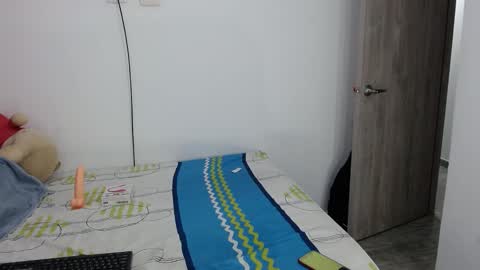 Snapshot of dulceee_maria chatting on December 2024 11:28:01 PM Dulce online show from December 2024 11:28:01 PM