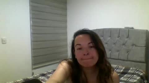 Snapshot of dulcesherpard chatting on September 2025 02:37:02 AM dulcesherpard online show from September 2025 02:37:02 AM