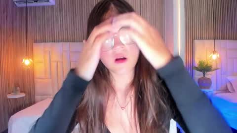 dulcevela online show from September 2025 10:42:02 PM