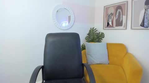 Dulce online show from March 2025 07:49:02 PM