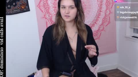 Snapshot of dumlala chatting on October 2025 03:16:02 AM the only advantage you have over me is that u can kiss my ass and i cant online show from October 2025 03:16:02 AM