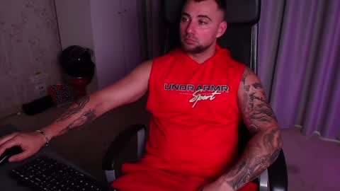 Snapshot of duncanstones chatting on June 2026 10:53:01 AM DuncanStone online show from June 2026 10:53:01 AM