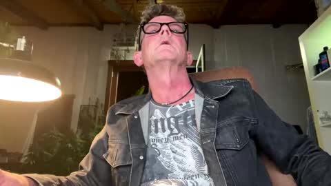 Snapshot of durakbrina chatting on October 2025 11:27:02 PM Durakbrina online show from October 2025 11:27:02 PM