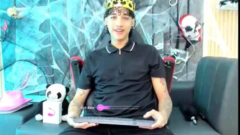 dustinandjordan online show from October 2025 05:19:02 AM