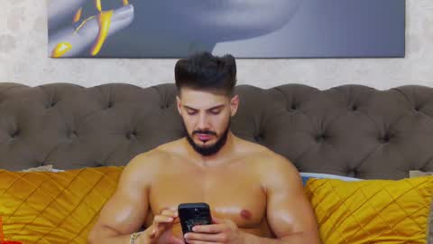 Dustin online show from February 2025 10:59:01 PM