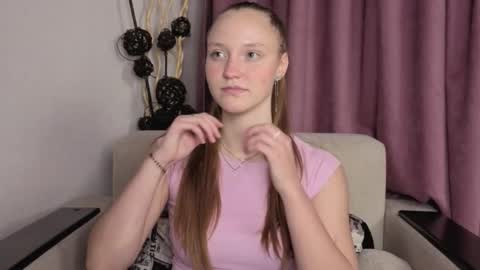 Jenny online show from December 2025 07:42:02 PM