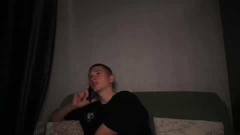 Dustyn online show from September 2025 04:18:01 PM