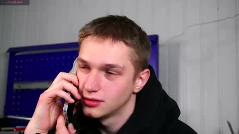 Dustyn online show from January 2026 04:01:01 PM