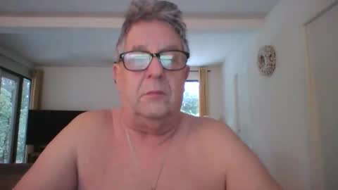 Snapshot of dutchsmooth chatting on January 2026 08:17:01 AM dutchsmooth online show from January 2026 08:17:01 AM