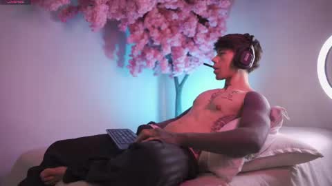 Dwayne xx online show from July 2026 01:22:01 AM