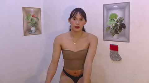 dy_namite online show from February 2026 06:23:01 PM