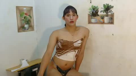 dy_namite online show from July 2026 05:30:01 PM