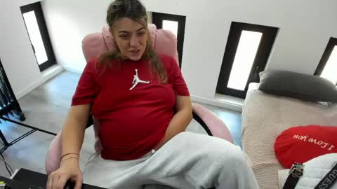 dayana online show from April 2026 05:10:01 AM