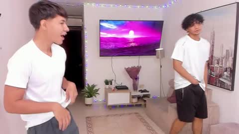 Snapshot of dylanbisex_hot chatting on December 2024 01:28:01 PM Mod Dylan Lilith Alan and Drake online show from December 2024 01:28:01 PM