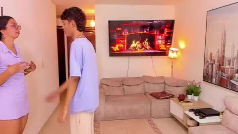 Snapshot of dylanbisex_hot chatting on January 2025 12:52:01 PM Mod Dylan Lilith Alan and Drake online show from January 2025 12:52:01 PM