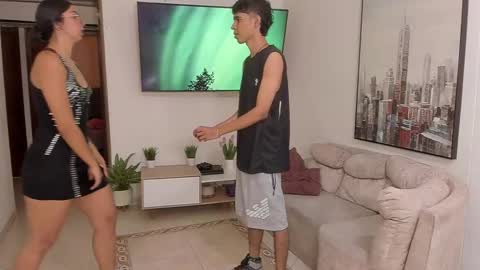 Snapshot of dylanbisex_hot chatting on January 2025 12:31:02 PM Mod Dylan Lilith Alan and Drake online show from January 2025 12:31:02 PM