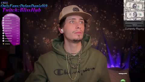 Dylan Daniel 7.8 online show from December 2024 07:42:01 AM