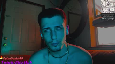 Dylan Daniel 7.8 online show from January 2025 08:31:02 PM