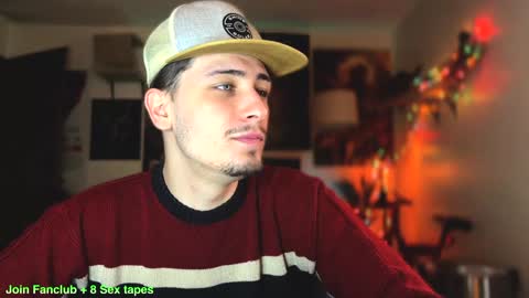 Dylan Daniel 7.8 online show from February 2025 09:28:01 PM