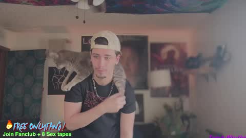 Dylan Daniel 7.8 online show from February 2025 04:53:01 PM