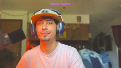 Dylan Daniel 7.8 online show from September 2025 06:24:02 PM