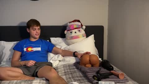 dylanfruits online show from November 2025 04:40:02 PM