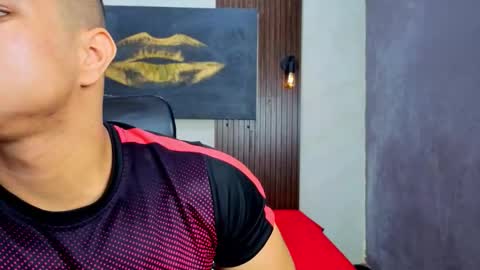 dylanguss online show from September 2025 12:16:02 PM