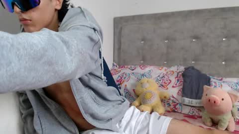 dylann ross online show from April 2026 05:49:01 PM