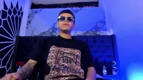 dylanroyce_ online show from March 2026 12:22:01 PM