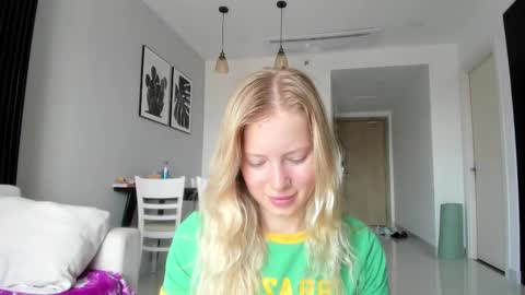 fansly - yourbestbaby online show from February 2025 03:18:01 AM