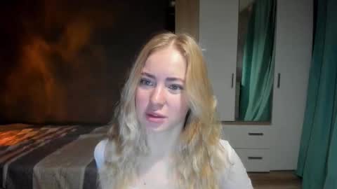 fansly - yourbestbaby online show from January 2026 04:07:02 AM