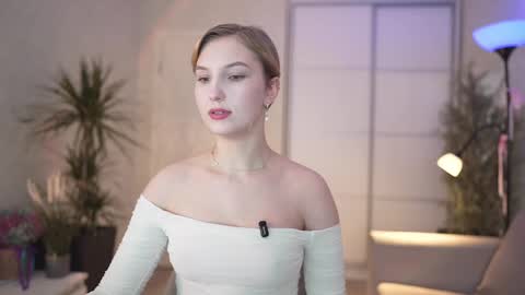 Emily online show from February 2025 11:43:01 PM