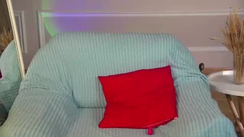 Snapshot of e_vvv_a chatting on June 2026 04:39:02 PM Eva online show from June 2026 04:39:02 PM