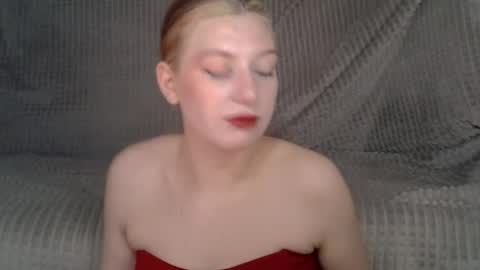 Lily online show from May 2026 07:14:01 AM