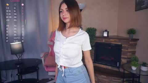 Emma online show from September 2025 06:40:01 PM