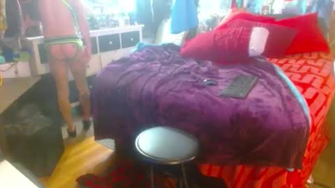 eastbayboy57 online show from February 2026 01:03:01 AM