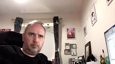 Snapshot of eastmidssoul chatting on December 2024 11:33:02 AM eastmidssoul online show from December 2024 11:33:02 AM