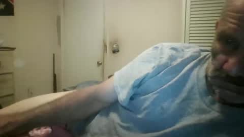 Snapshot of easye4015 chatting on June 2026 12:31:02 PM Easye online show from June 2026 12:31:02 PM