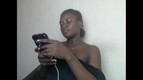 Snapshot of eatuupx chatting on December 2024 06:16:01 PM eatuupx online show from December 2024 06:16:01 PM