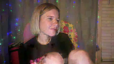 Snapshot of ebony8ivory chatting on June 2026 06:41:01 AM americnbarbie online show from June 2026 06:41:01 AM